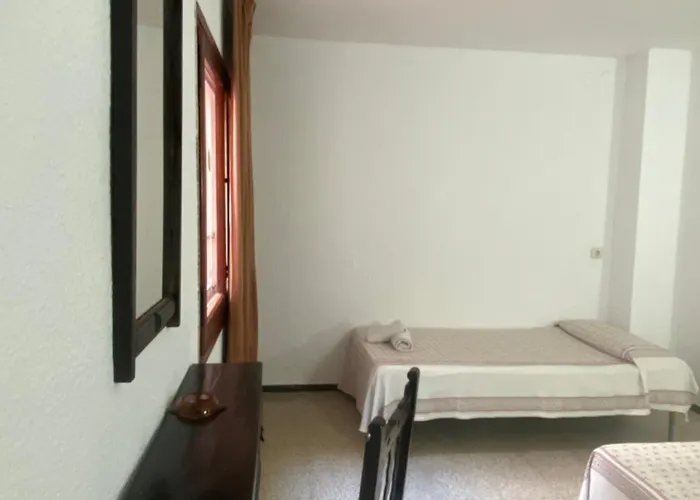 Clipper Affiliated By Fergus Отель