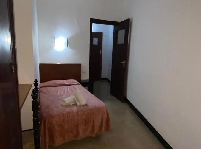 Clipper Affiliated By Fergus Hotel